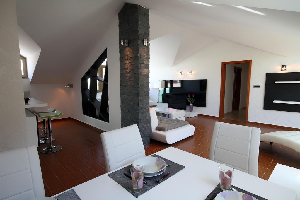 Domador Rooms & Apartments Бечичі Екстер'єр фото