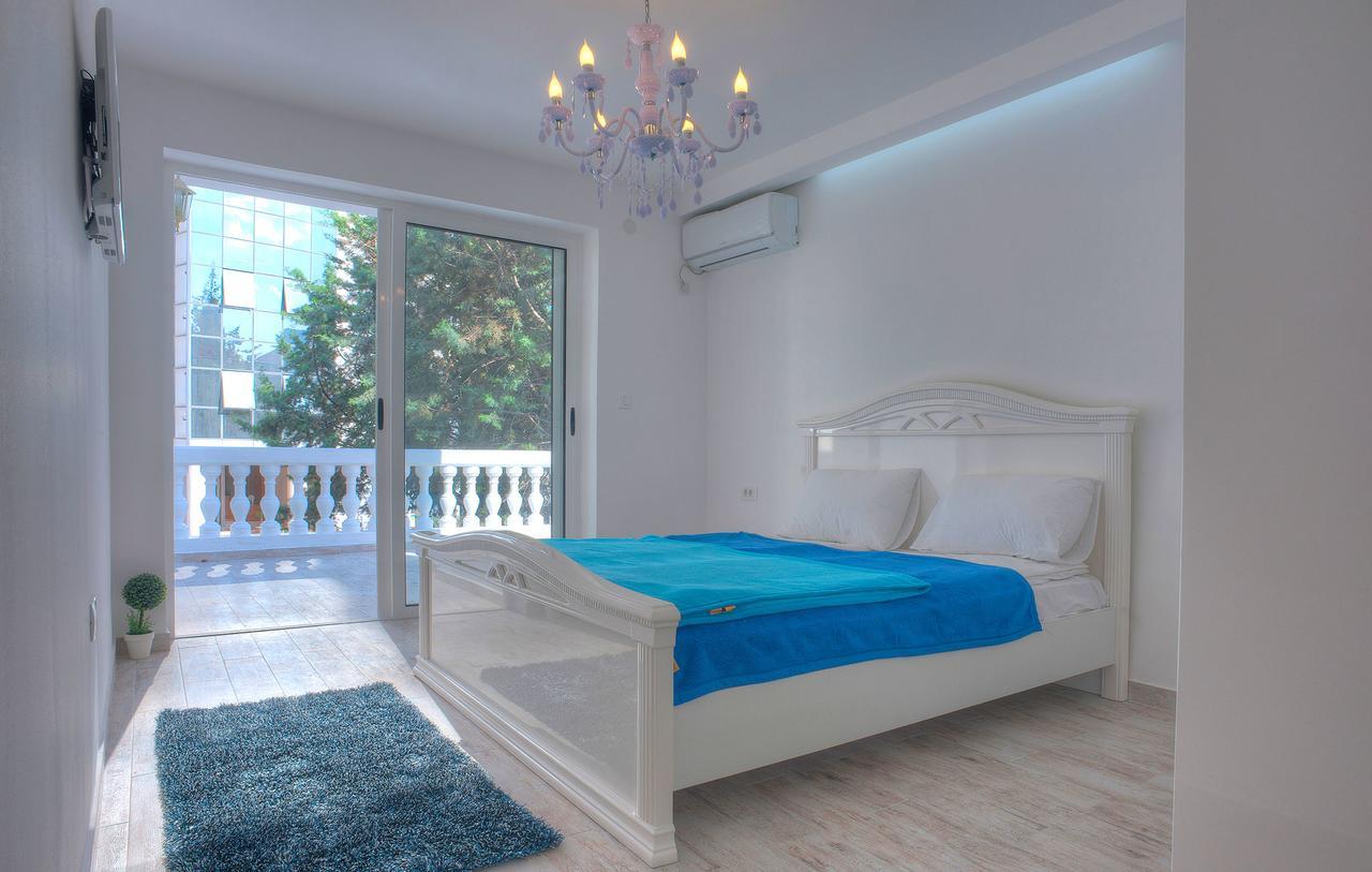 Domador Rooms & Apartments Бечичі Екстер'єр фото
